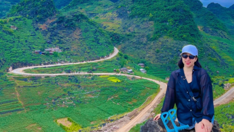 Người mẹ ung thư xương phải cắt 1 chân: Từ tuyệt vọng đến đi du lịch cùng con