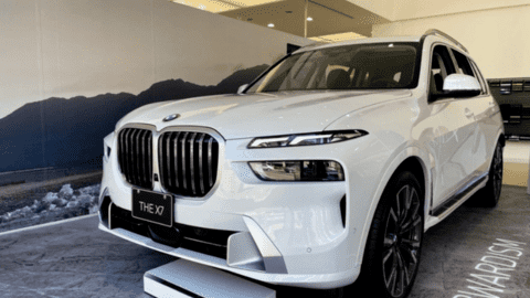 BMW 7-Series và X7 2023 lần đầu lộ diện tại Việt Nam: Bộ đôi xe sang từng gây tranh cãi vì đèn pha na ná VinFast, đấu S-Class và GLS