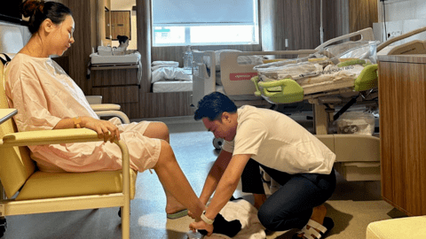 Cường Đô La khoe vừa chăm sóc Đàm Thu Trang, vừa cưng chiều con ngày 1/6