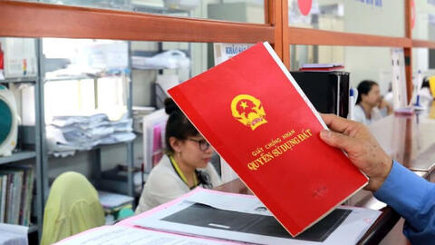 Khổ vì chung tiền mua đất đồng sở hữu sổ đỏ: Người muốn bán, người muốn giữ đất