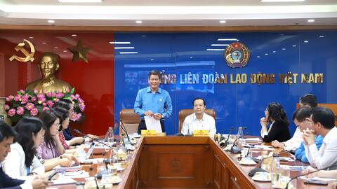 Bàn giải pháp nâng cao hiệu quả truyền thông Công đoàn