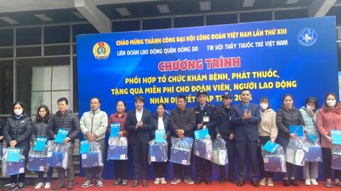 LĐLĐ quận Đống Đa tặng quà, khám sức khoẻ miễn phí cho đoàn viên, người lao động