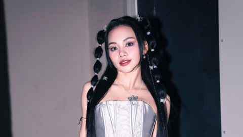 Giana mang giày trượt patin lên sân khấu VTV Awards 2023
