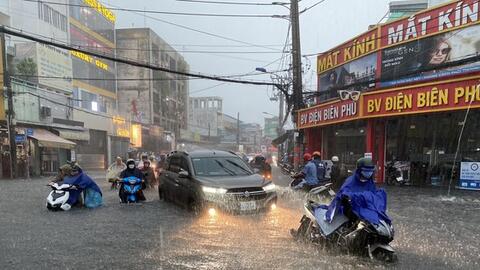 Người dân TPHCM cần đề phòng mưa dông liên tiếp nhiều ngày tới