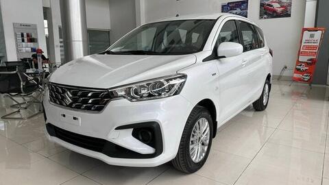 Xe Nhật "khuynh đảo" phân khúc ô tô hybrid dưới 1 tỷ đồng ở Việt Nam