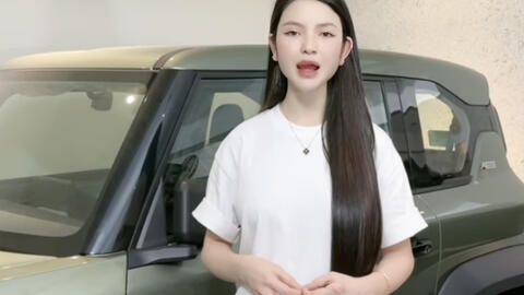 Vợ chồng Quang Hải - Chu Thanh Huyền bán ô tô ủng hộ bà con vùng bão lũ, nói 1 câu chứng minh vừa giàu vừa EQ cao