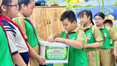 Tấm lòng học sinh TP Hồ Chí Minh hướng về miền bão, lũ