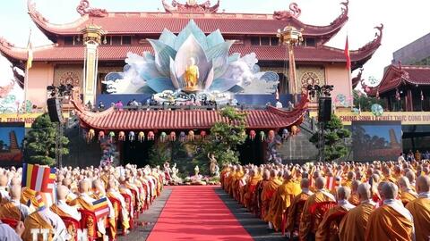 Pháp luật và thực tiễn về bảo đảm quyền tự do tín ngưỡng, tôn giáo ở Việt Nam