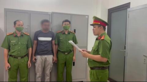 Bắt đối tượng vận chuyển kim cương trái phép xuyên biên giới