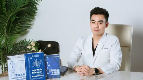 Bác sĩ truyền cảm hứng học ngoại ngữ qua sách tiếng Anh y khoa