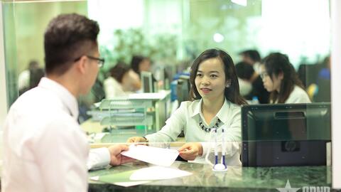 Đầu tư các mã cổ phiếu tạo nền tích lũy