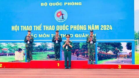 Từ cậu bé chân trần lên rẫy đến vận động viên đoạt huy chương vàng