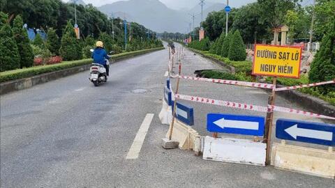 Xuất hiện các hố cát tơ: Lai Châu công bố tình huống khẩn cấp về thiên tai