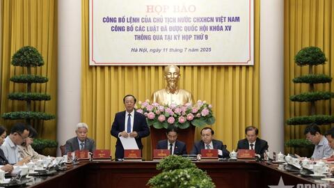 Lương của nhà giáo được xếp cao nhất trong hệ thống thang bậc lương hành chính sự nghiệp