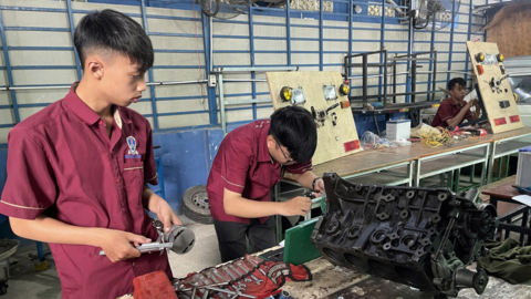 Hướng nghiệp thời đại số: Tìm lời giải cho 'bài toán' hút Gen Z