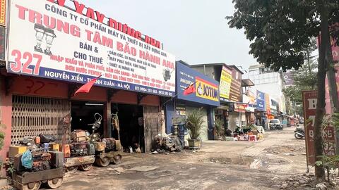 Cần sớm cải tạo, chỉnh trang vỉa hè xuống cấp