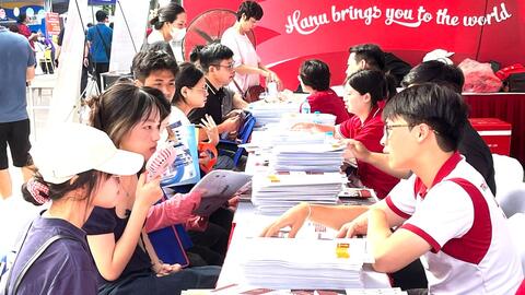 Bảo đảm quyền học tập, lựa chọn nghề của học sinh