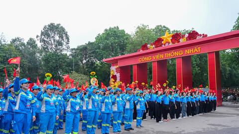 Những hình ảnh ấn tượng tại lễ diễu hành chào mừng Ngày Quốc tế Lao động 1-5