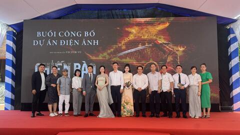 Đạo diễn Victor Vũ công bố dự án điện ảnh sử thi ‘Chiến bào’