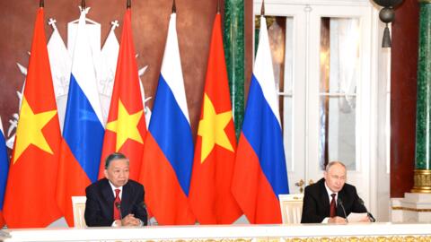 Tổng Bí thư, Chủ tịch nước Tô Lâm và Tổng thống Vladimir Putin phát biểu với báo chí