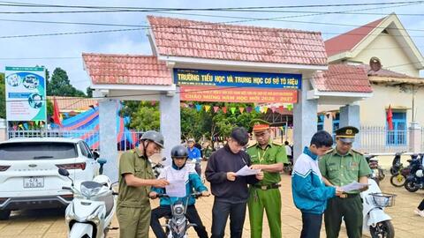 Đắk Lắk: Nhiều giải pháp bảo đảm an toàn giao thông cho học sinh