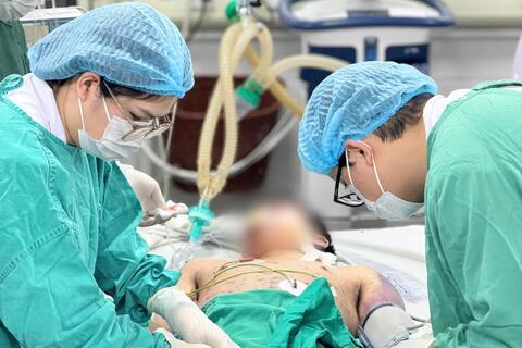 Không được chủ quan với biến chứng thủy đậu nguy kịch ở người trẻ khỏe