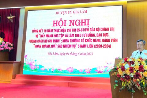 Gia Lâm: 38 tập thể, cá nhân được khen thưởng trong học tập, làm theo tư tưởng, đạo đức, phong cách Hồ Chí Minh