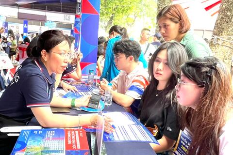 Rà soát kỹ thứ tự nguyện vọng xét tuyển đại học trước khi "chốt"