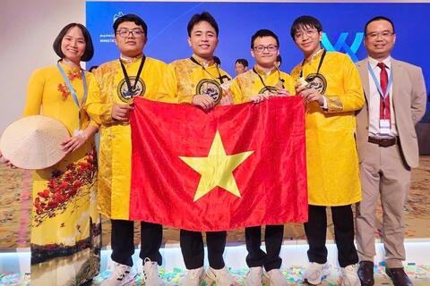 Học sinh Việt Nam duy trì vị trí tốp đầu trong các kỳ thi quốc tế năm 2025