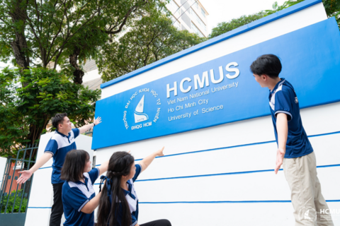 Thu hút, trọng dụng và đãi ngộ 'nhân tài': Giải pháp đột phá hiện thực hóa mục tiêu Nghị quyết 71-NQ/TW