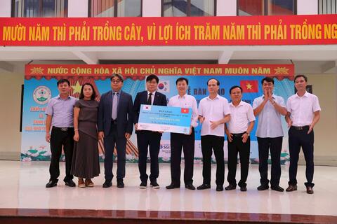 Trường THCS An Phú tiếp nhận phòng máy tính tài trợ trị giá 650 triệu đồng