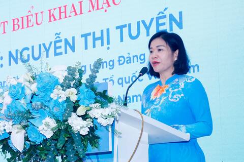 Hơn 50.000 mẹ đỡ đầu tham gia nâng đỡ hơn 37.000 trẻ mồ côi