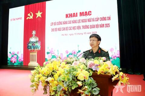 Khai mạc lớp bồi dưỡng nâng cao năng lực ngoại ngữ ​và cấp chứng chỉ cho đội ngũ cán bộ, giảng viên