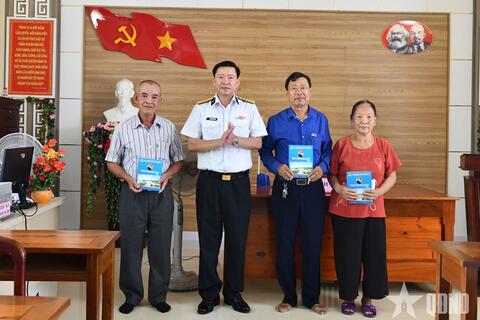 Bộ tư lệnh Vùng 5 Hải quân tri ân các gia đình chính sách