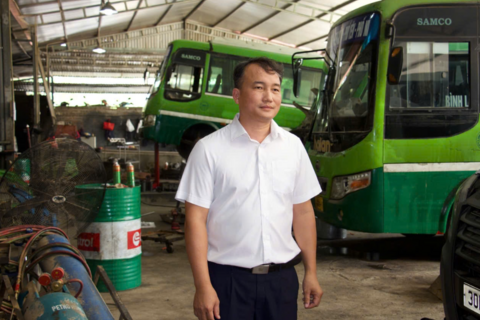 Điểm tựa vững chắc giúp khách hàng vực dậy sản xuất