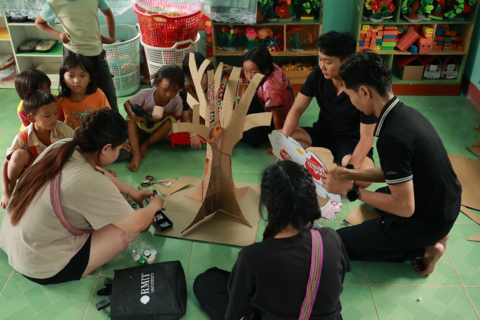 Chàng trai với ước mơ gieo hạt tri thức giữa núi rừng