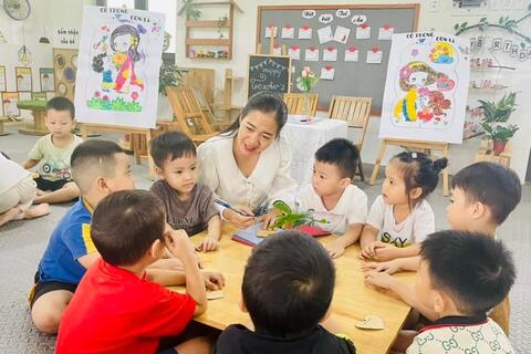 Ép con học quá sức có thể bị phạt: Cha mẹ cần hiểu đúng