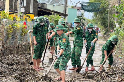 Lan tỏa tinh thần “tương thân, tương ái” hỗ trợ người dân sau lũ