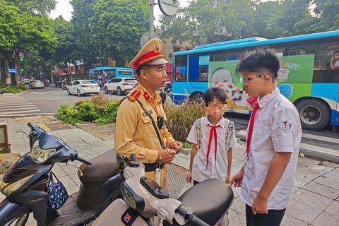 Hà Nội: Hơn 3.100 học sinh vi phạm giao thông trong tháng 11-2025