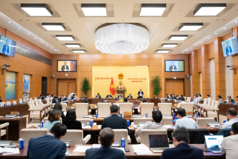 Bộ sách giáo khoa giáo dục phổ thông thống nhất do Nhà nước biên soạn hay xã hội hóa?