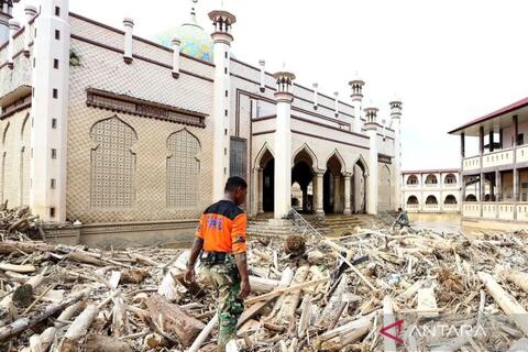 Indonesia dành 11 tỷ rupiah phục hồi di tích sau lũ