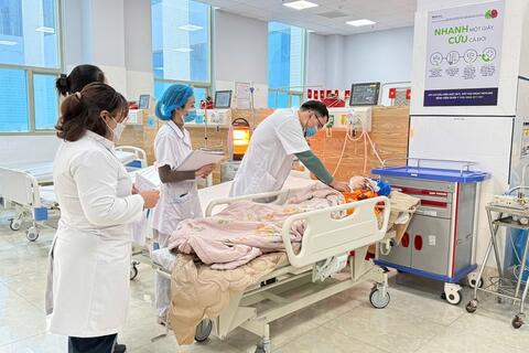 Nền nhiệt thấp liên tiếp, bệnh viện tại Hà Nội tăng cường chống rét cho bệnh nhân