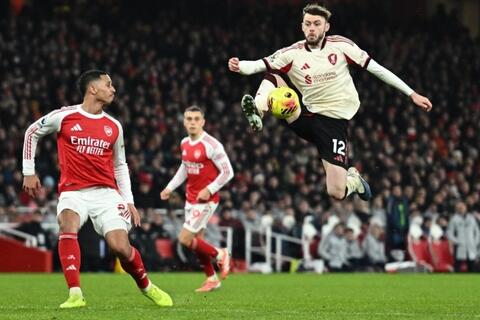 Lựa thế mà trụ