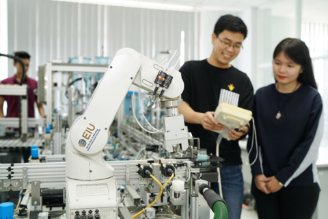 Khởi nghiệp đổi mới sáng tạo được miễn thuế 2 năm, giảm 50% trong 4 năm tiếp theo