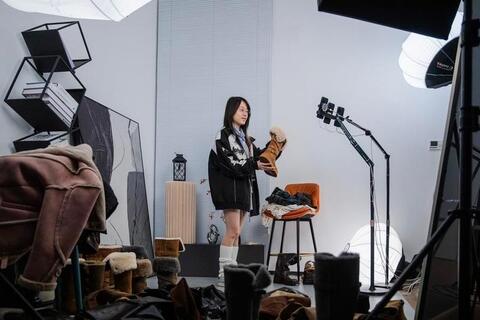 Trung Quốc tiếp tục dẫn đầu thị trường bán lẻ trực tuyến