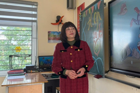 Cô giáo tiểu học vượt bệnh tật nhờ tình yêu với nghề giáo