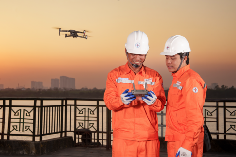 Khuyến cáo các hành vi làm mất an toàn hành lang lưới điện