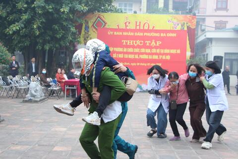 Phường Ba Đình diễn tập chữa cháy tại di tích đình Ngọc Hà