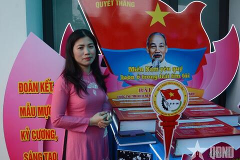 Tình yêu đặc biệt của cô giáo Hài dạy sử