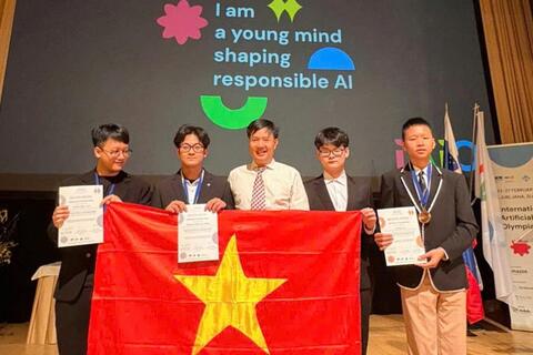Học sinh Việt Nam giành 3 Huy chương tại Olympic trí tuệ nhân tạo quốc tế